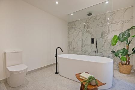 Principle Bedroom En Suite