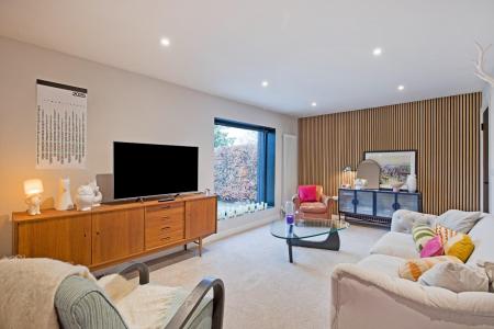 Living Area / Dining Kitchen