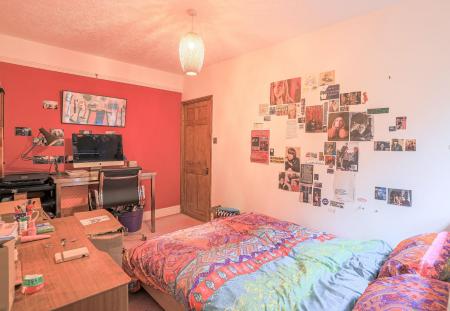 Bedroom 2 picture 2.jpeg