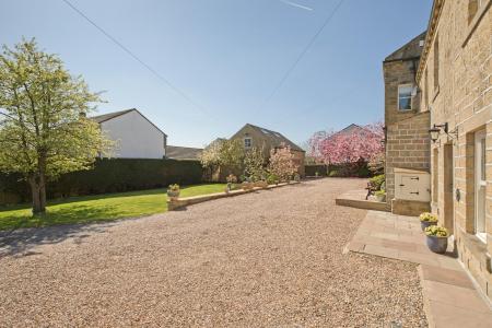 Gravelled Area/Parking To Front