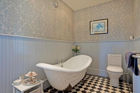 Main House Bathroom