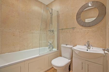 Hatters Cottage Bathroom