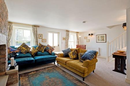 Hatters Cottage Lounge