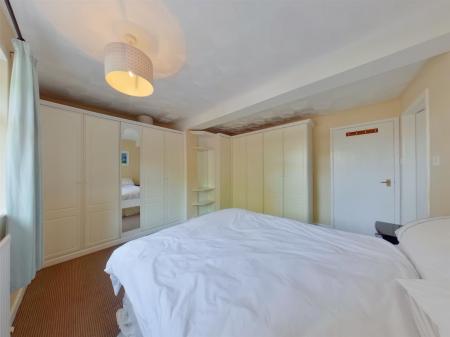 Annex Bedroom (1).jpg