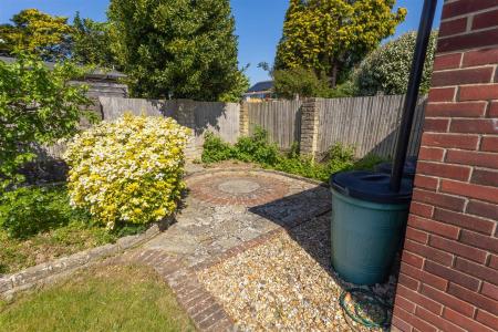 75 Cottes Way-08-standard.jpg