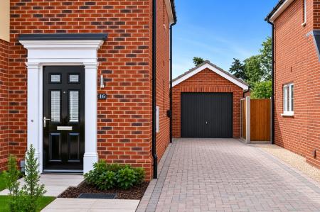Treble Tile Close, West Bergholt