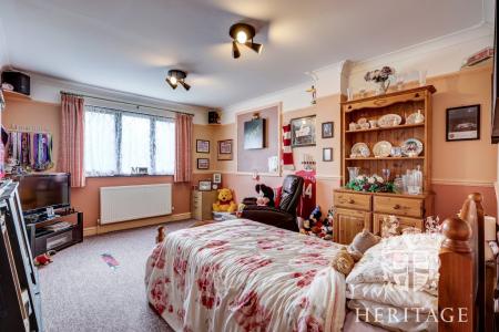 Stable Close, Stanway