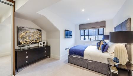 2nd bedroom