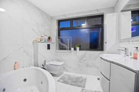 Loft Bedroom Ensuite