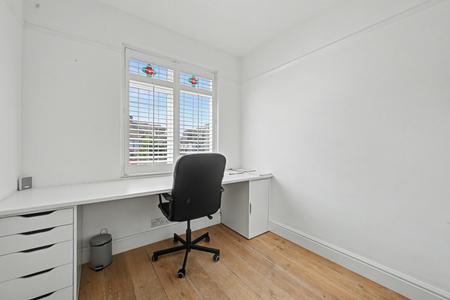 Bedroom/Office