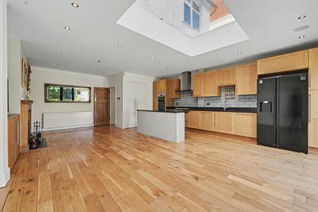 Kitchen/Reception