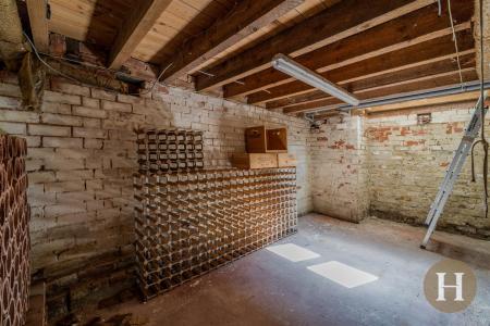 Hadleigh Estate Agents-2.jpg