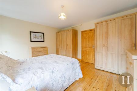 Hadleigh Estate Agents-22.jpg