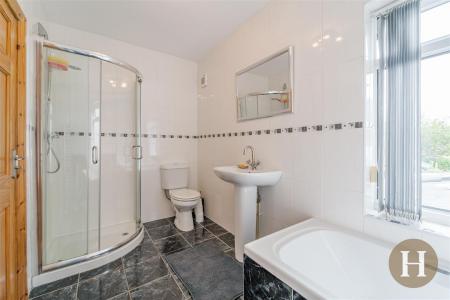 Hadleigh Estate Agents-26.jpg