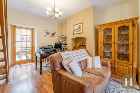 Hadleigh Estate Agents-4.jpg