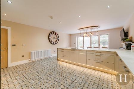 Hadleigh Estate Agents-11.jpg