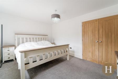 Hadleigh Estate Agents-30.jpg