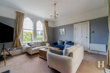 Hadleigh Estate Agents-25.jpg