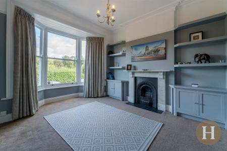 Hadleigh Estate Agents-38.jpg