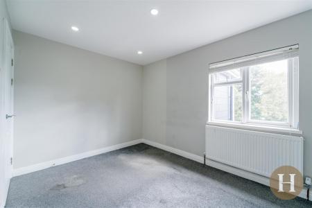 Hadleigh Estate Agents-28.jpg