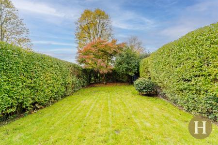 Hadleigh Estate Agents-62.jpg