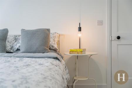 Hadleigh Estate Agents-49.jpg