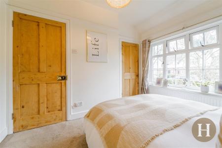 Hadleigh Estate Agents-16.jpg