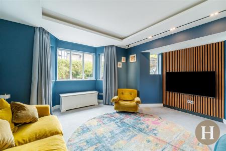 Hadleigh Estate Agents-8.jpg