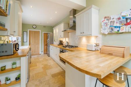 Hadleigh Estate Agents-23.jpg