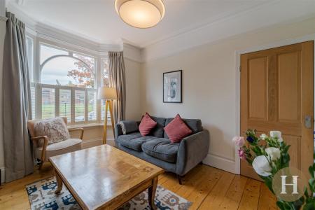 Hadleigh Estate Agents-2.jpg