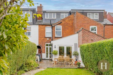 Hadleigh Estate Agents-59.jpg