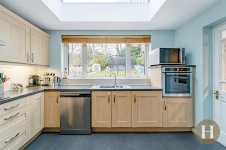 Hadleigh Estate Agents-24.jpg