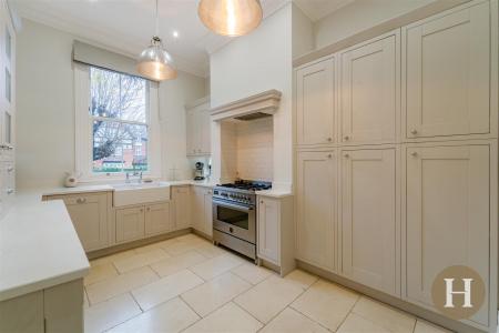 Hadleigh Estate Agents-29.jpg