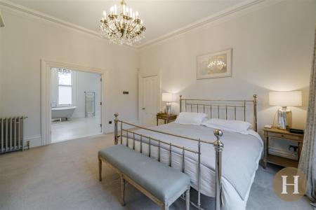 Hadleigh Estate Agents-52.jpg