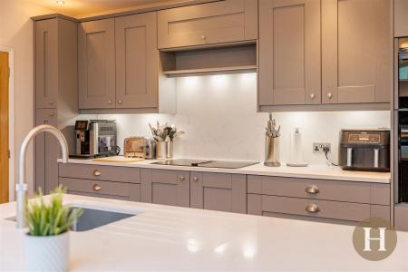 Hadleigh Estate Agents-38.jpg