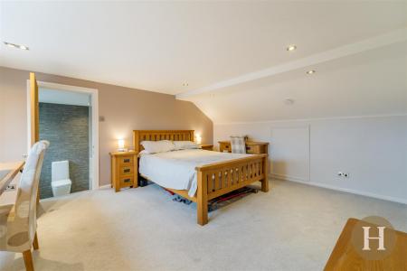 Hadleigh Estate Agents-78.jpg