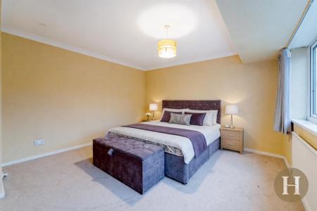 Hadleigh Estate Agents-10.1 .png