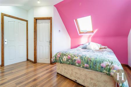 Hadleigh Estate Agents-39.jpg