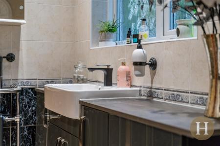 Hadleigh Estate Agents-85.jpg