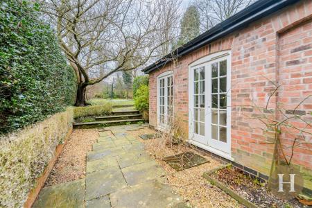 Hadleigh Estate Agents-76.jpg