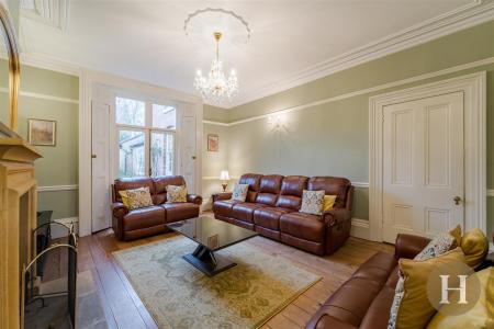 Hadleigh Estate Agents-15.jpg