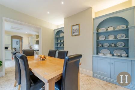 Hadleigh Estate Agents-20.jpg