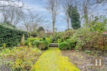 Hadleigh Estate Agents-82.jpg