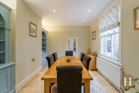 Hadleigh Estate Agents-22.jpg