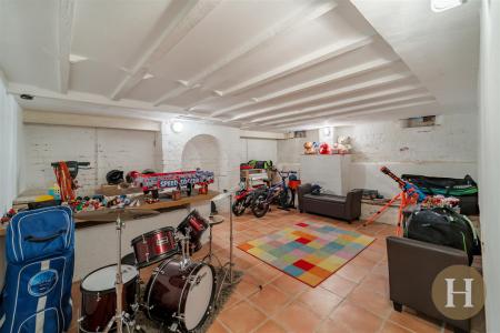 Hadleigh Estate Agents-37.jpg