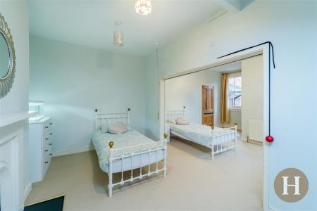 Hadleigh Estate Agents-68.jpg