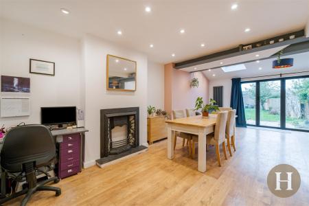 Hadleigh Estate Agents-15.jpg