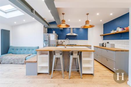 Hadleigh Estate Agents-20.jpg