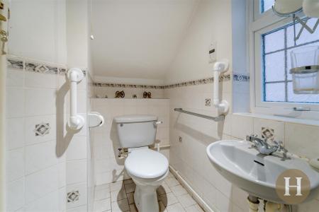 Hadleigh Estate Agents-20.jpg