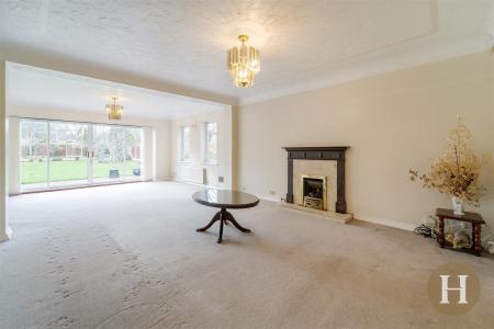 Hadleigh Estate Agents-7.jpg